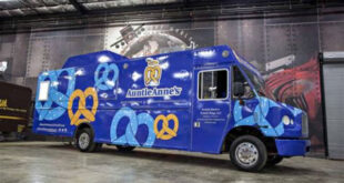 auntie anne’s food truck